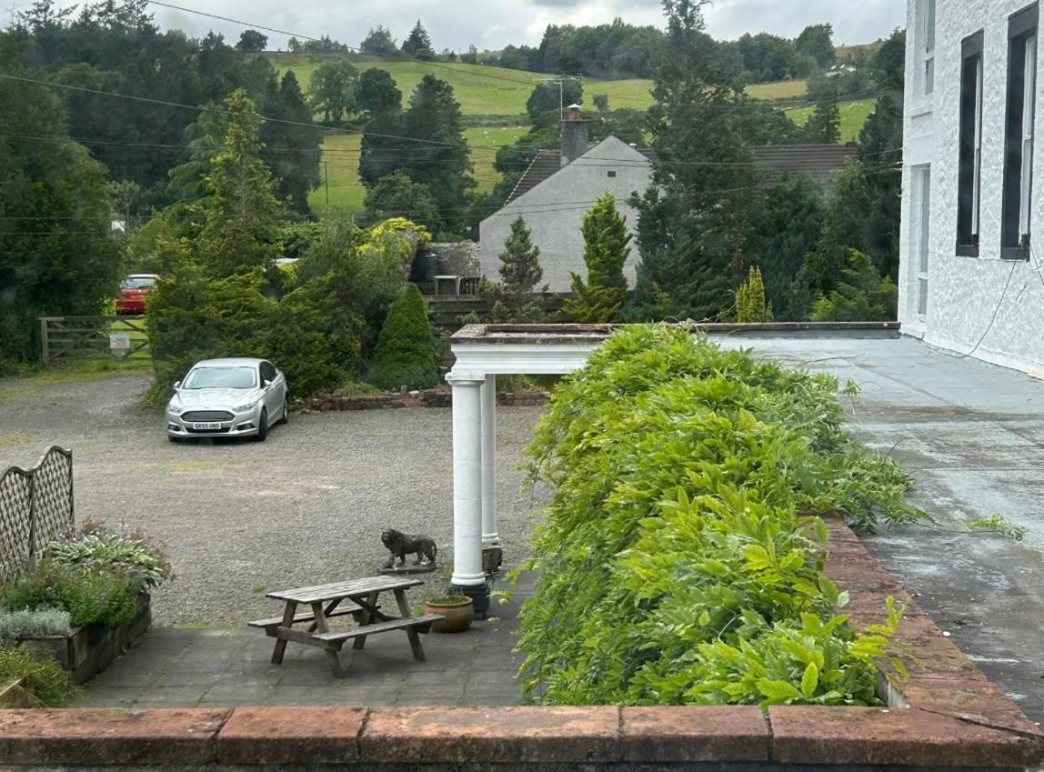Annandale Arms Hotel Moffat Exterior photo