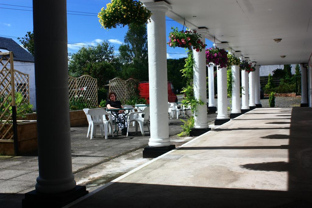 Annandale Arms Hotel Moffat Exterior photo